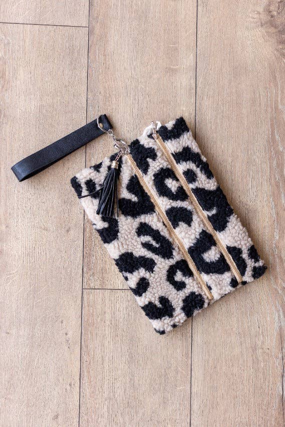 Southern Grace - Crowd Pleaser Leopard Fluffy Versi Bag - Leopard / One Size