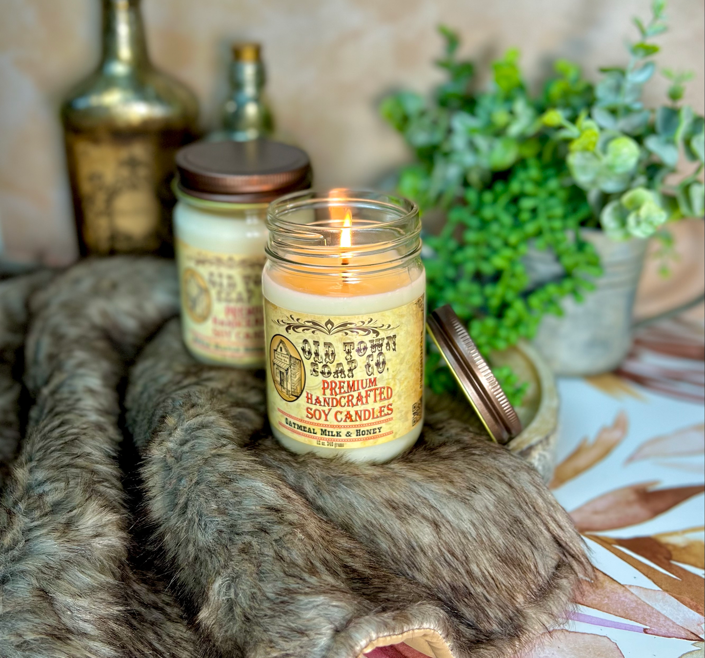 Old Town Soap Co. - 12oz. Candles - Premium Candles for your Home - Apple Maple Bourbon